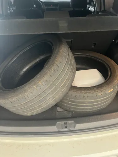 2 pneus aro 17$ 