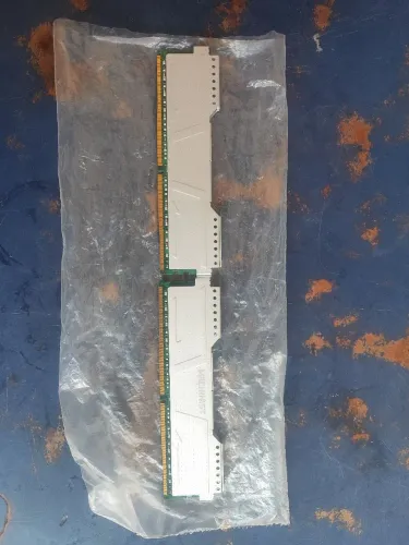 Vendo duas memórias Ram Xeon 8g DDR4 Machinist