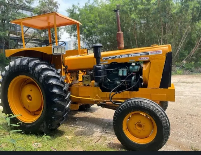 Trator CBT 1105