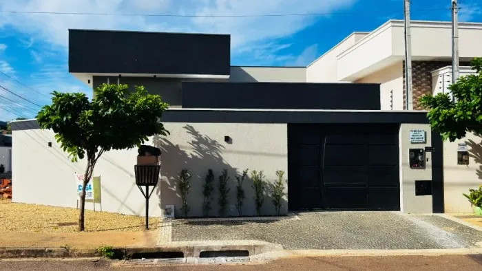 Casa alto Padrão na 1003 sul(Arso101), Imóvel de esquina, com 100 m² de área construída..