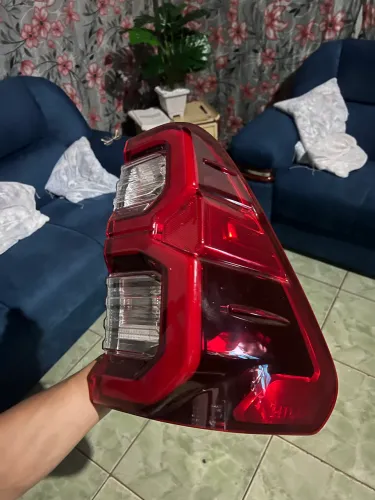 Par de Lanterna LED HILUX NOVA