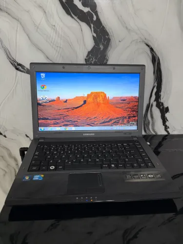 Notebook Samsung Core i3