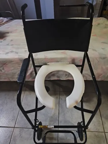 CADEIRA DE BANHO PARA IDOSO
