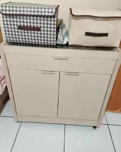 Balcão meio de loja com gaveta vitrine 