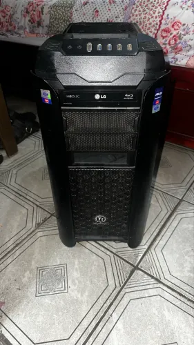 gabinete Thermaltake Armor Revo Gene, modelo VO800M1W2N.