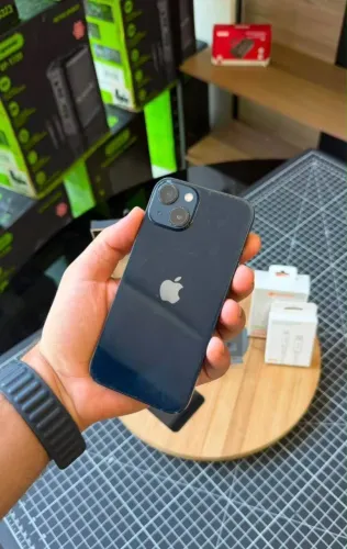 iPhone 13 128GB TODO ORIGINAL com caixa, vai com carregador capa e película