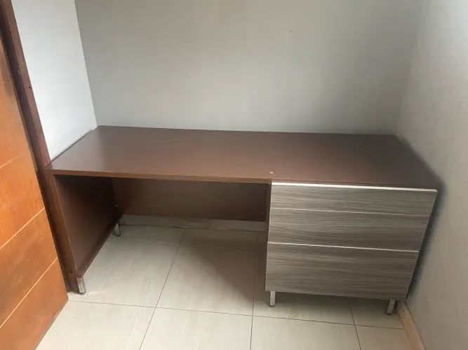 Mesa escritório MDF maciço 