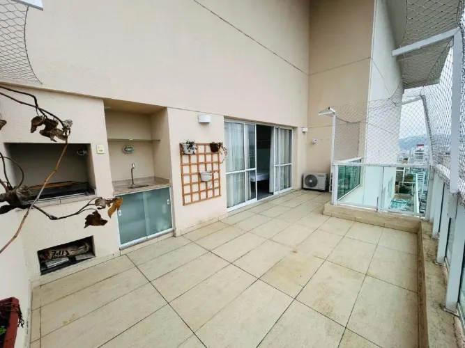 Cobertura para alugar no residencial Emirado em Santos