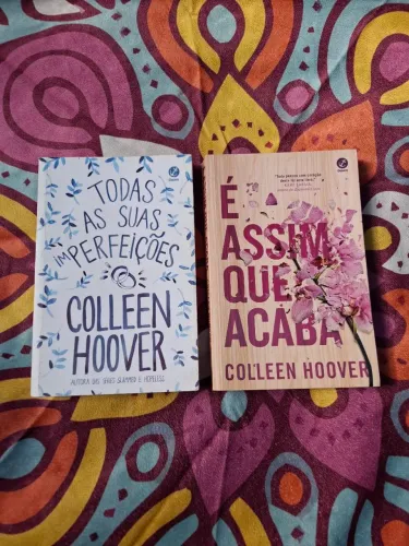 Livros Colleen Hoover (É Assim que Acaba + Todas as Suas Imperfeições)