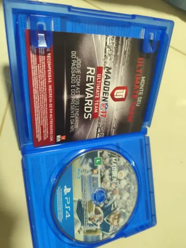 Vendo urgentemente o jogo god of war 3 remastered e o jogo madden 17