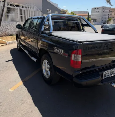 Chevrolet S10 P-up Colina 2.8 TDI 4x2/4x4 CD Dies. 2005