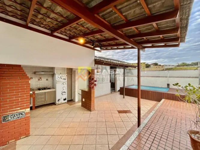 AND - Casa Triplex com Piscina em Jardim Camburi  Oportunidade de Preço! Q3