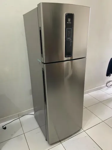 GELADEIRA ELECTROLUX 390L INOX INVERTER