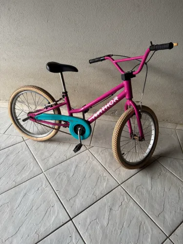 Bicicleta aro 20 menina