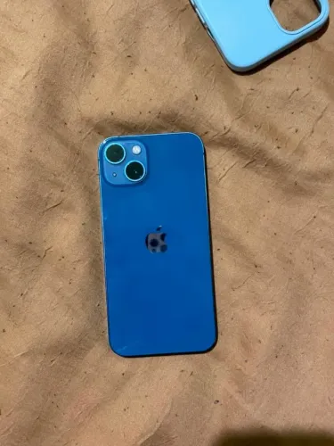 iPhone 13 bateria 84%