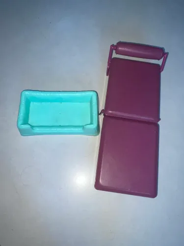 Sofás de plástico para bonecas