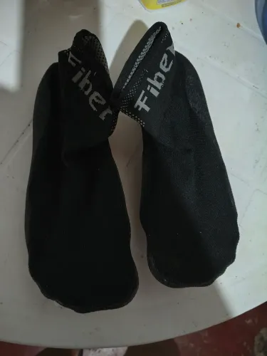 Tênis fibe n° 38 usado apenas 1 vez.