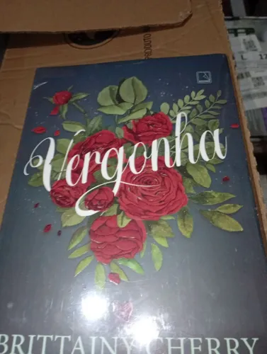 Livro de Romance: "Vergonha" de Brittany Cherry
