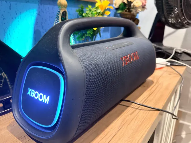Caixa de som Bluetooth portátil LG XBOOM XG9S à prova d'água (IP67) e 24 horas de bateria 