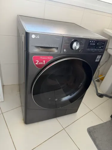Lava e Seca LG CV9011EC4A 11kg/7kg Inverter - Excelente Estado