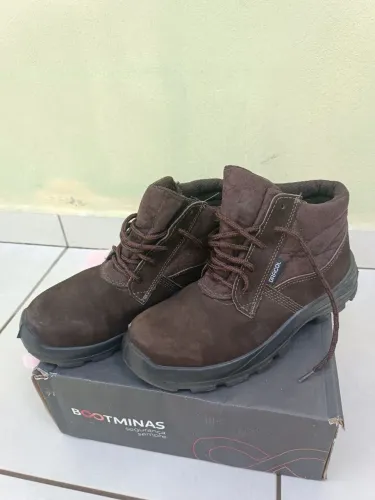Bota de Segurança n 39