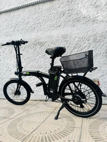 Bicicleta elétrica Dobrável LEV