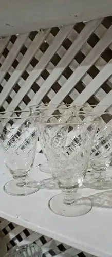 Taças de Pedestal Vintage em Vidro Cortado com Padrão de Diamante