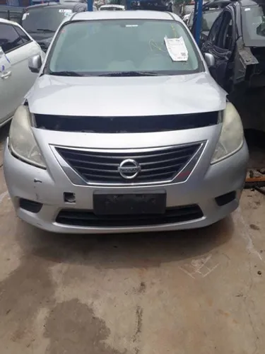 Nissan Versa 16SV Flex 2013/2014