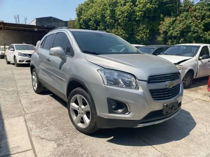 GM Tracker 1.8 Flex 2015 Cambio Mecanica Farol Capo Motor Airbag Suspensão Porta Sucata