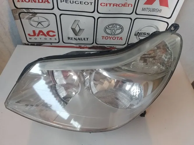 Farol Citroen C5 ano 2006 original lado esquerdo 