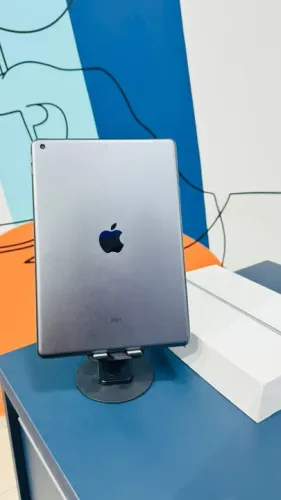 Apple IPad 9 Geração Space Gray  Garantia Apple ate 06 - 25  R$ 1.680,00