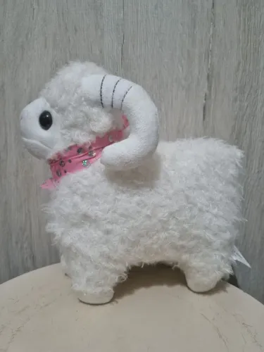 Ovelha de pelúcia 