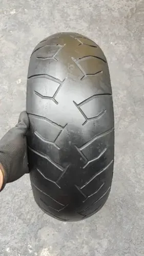 Pneu usado Pirelli Diablo 200/55-17