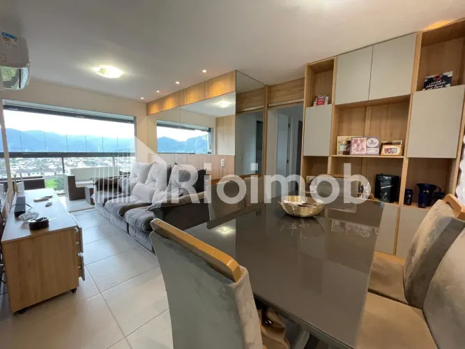 Recreio dos Bandeirantes | Apartamento 3 quartos, sendo 1 suite
