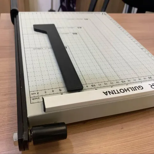 Guilhotina A4 Mazzilli novas a pronta entrega 