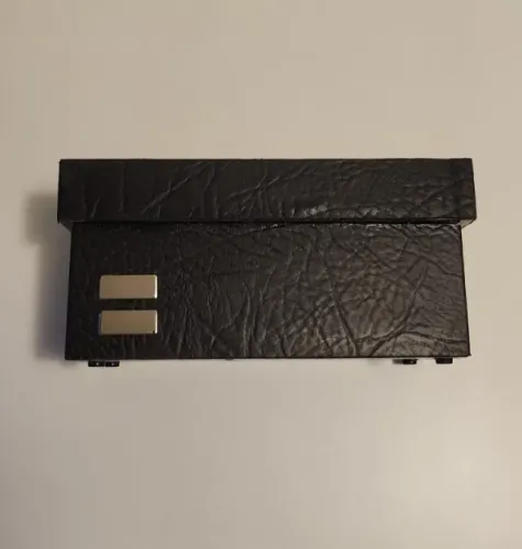 Porta Controle Preto - Couro E Veludo - 5 Compartimentos