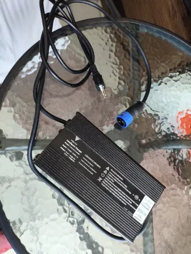 Carregador ORIGINAL VOLTZ moto elétrica Ev1 sport 