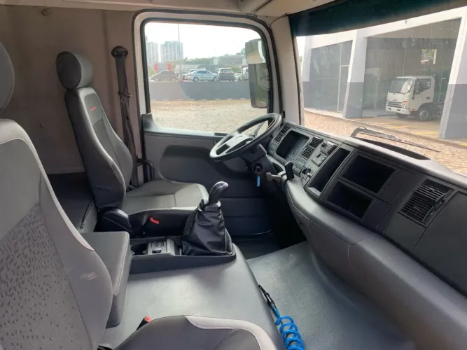 Volkswagen 25.360 2022 - direto no pátio da JBS