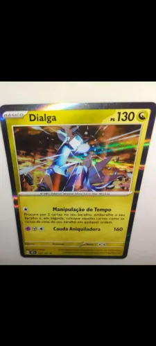 Carta Dialga Pokémon bem conservada 