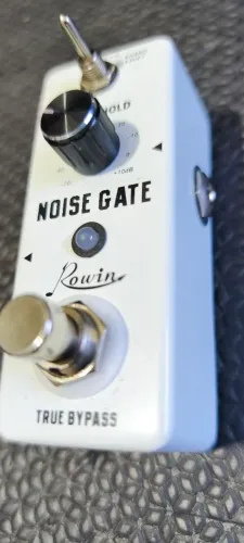 PEDAL NOISE GATE SEMINOVO - PARCELO12X NOS CARTÕES - JOINVILLE 