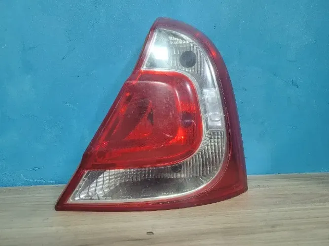 Lanterna Direita Renault Clio 2013 a 2016 265508391R