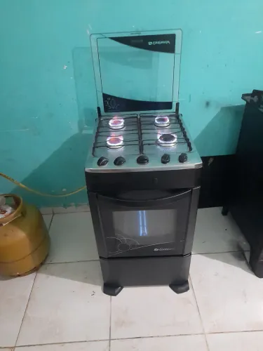 Vende-se fogão 4 bocas continental 