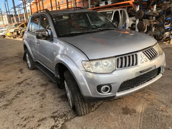 PAJERO DAKAR (venda em peças) 3.2 2010 DIESEL AUTOMATICA 165CVS