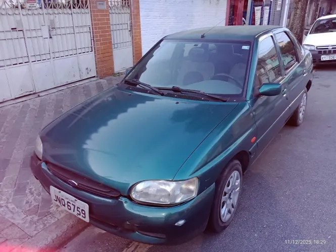 Ford Escort GLX 1.8i 16V 4P 1998
