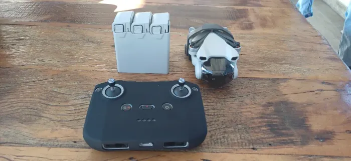 DRONE DJI Mini 3 Combo FLY More