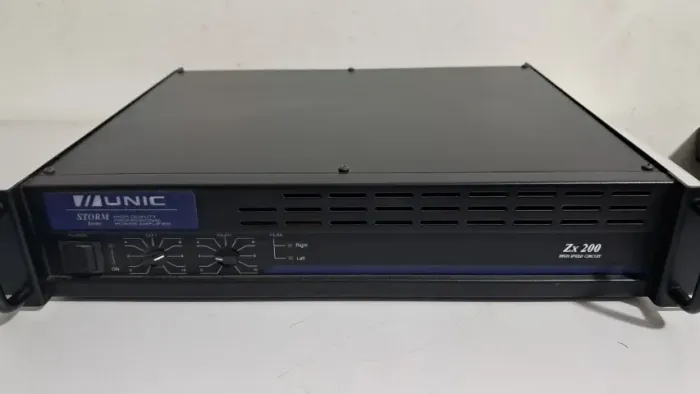 Amplificador Unic ZX 200 novinho