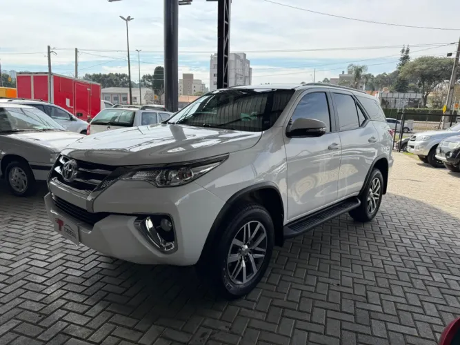 TOYOTA HILUX SW4 2.7 SR 4X2 16V FLEX 4P AUTOMÁTICO