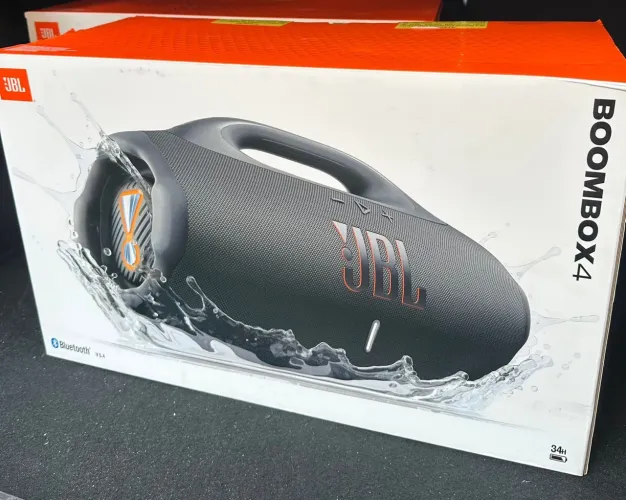 JBL Bombox 4