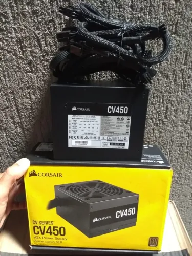 Fonte Corsair CV450 - 450W - 80 Plus - Ver descrição