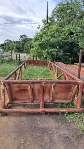 Caixa Metálica para Transporte de Tubos e/ou Similares
